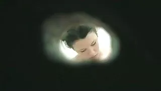 यो घुम्रेको ल्याटिना सचिव संग मालिक को डाह थियो र त्यो आफु बिल्ली मा उहाँलाई गडबड